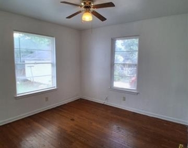 3019 Avon Street - Photo Thumbnail 17