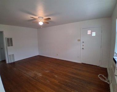 3019 Avon Street - Photo Thumbnail 24
