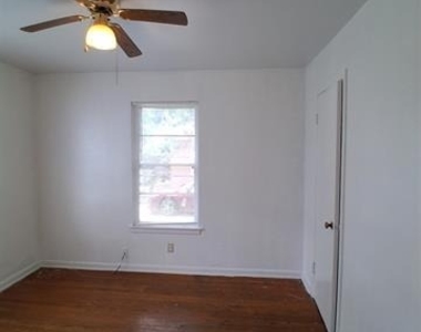 3019 Avon Street - Photo Thumbnail 18
