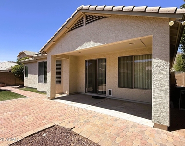 6013 W Park View Lane - Photo Thumbnail 13