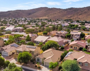 6013 W Park View Lane - Photo Thumbnail 12