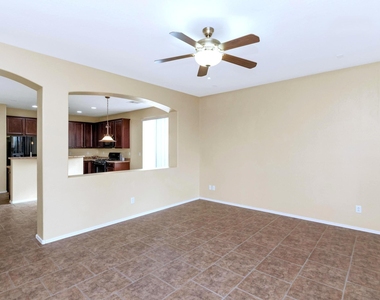 6013 W Park View Lane - Photo Thumbnail 7