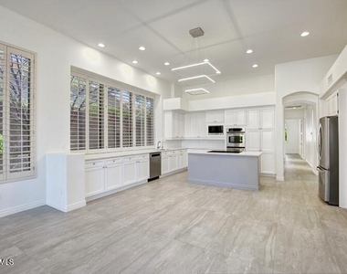 11934 E Sand Hills Road - Photo Thumbnail 12