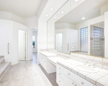 11934 E Sand Hills Road - Photo Thumbnail 23