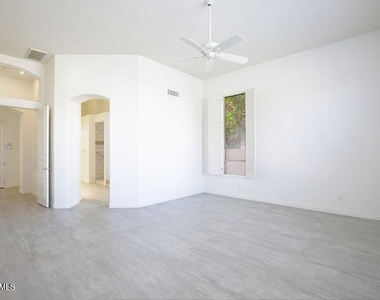 11934 E Sand Hills Road - Photo Thumbnail 21