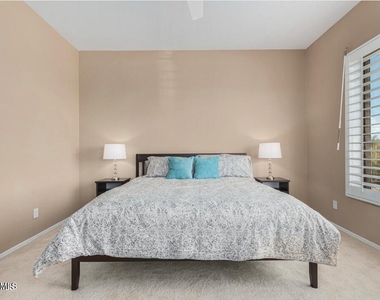 41441 N Laurel Valley Way - Photo Thumbnail 20