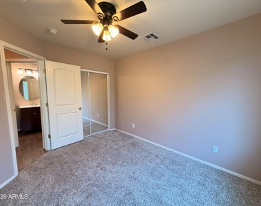 4272 E Jasper Drive - Photo Thumbnail 11