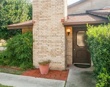 1112 Kathy Lane - Photo Thumbnail 7