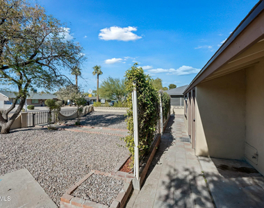 2601 N 51st Street - Photo Thumbnail 2