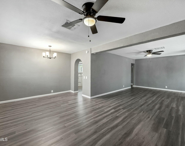 2601 N 51st Street - Photo Thumbnail 8