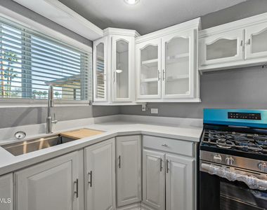2601 N 51st Street - Photo Thumbnail 12