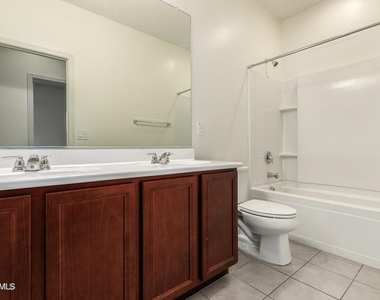 11018 E Thatcher Avenue - Photo Thumbnail 17