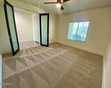 11018 E Thatcher Avenue - Photo Thumbnail 5