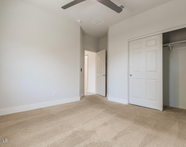 11018 E Thatcher Avenue - Photo Thumbnail 18