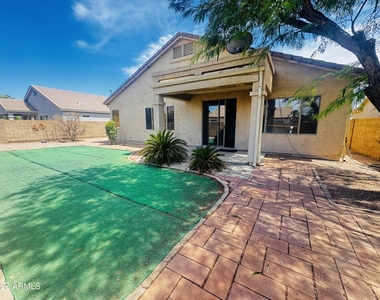 3560 E Feather Avenue - Photo Thumbnail 14