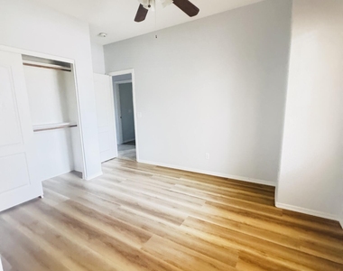 3560 E Feather Avenue - Photo Thumbnail 9