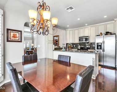 8889 E Meadow Hill Drive - Photo Thumbnail 13