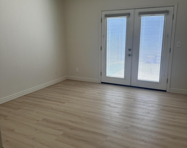 8889 E Meadow Hill Drive - Photo Thumbnail 35