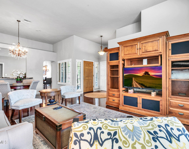 8889 E Meadow Hill Drive - Photo Thumbnail 8