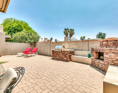 8889 E Meadow Hill Drive - Photo Thumbnail 21