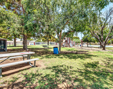 8889 E Meadow Hill Drive - Photo Thumbnail 26