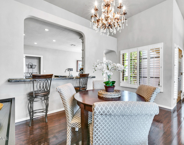 8889 E Meadow Hill Drive - Photo Thumbnail 5