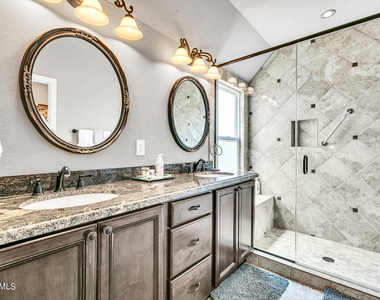 8889 E Meadow Hill Drive - Photo Thumbnail 14