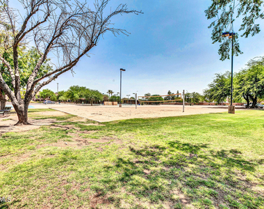 8889 E Meadow Hill Drive - Photo Thumbnail 25