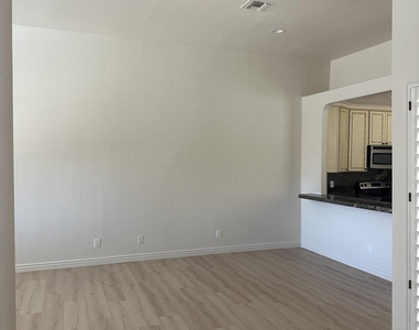 8889 E Meadow Hill Drive - Photo Thumbnail 33