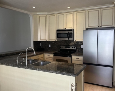 8889 E Meadow Hill Drive - Photo Thumbnail 38