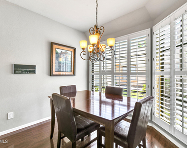 8889 E Meadow Hill Drive - Photo Thumbnail 3