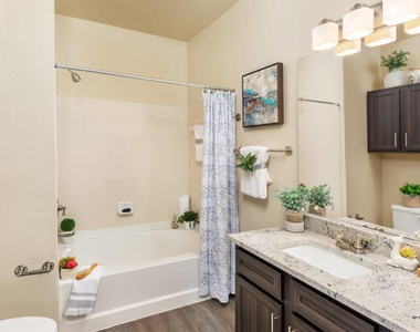 34000 N 27th Avenue - Photo Thumbnail 5
