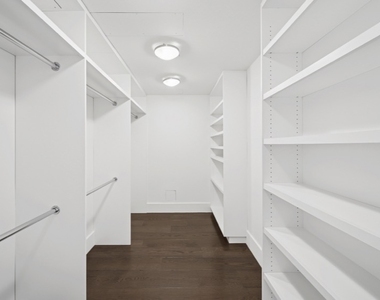 East 80th Street - Photo Thumbnail 16
