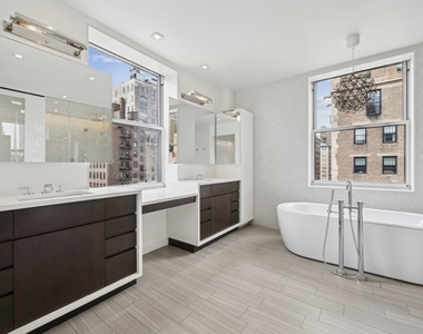 East 80th Street - Photo Thumbnail 17