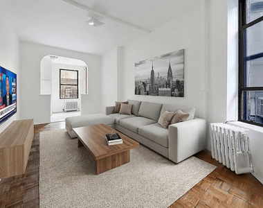 325 East 89th Street - Photo Thumbnail 8