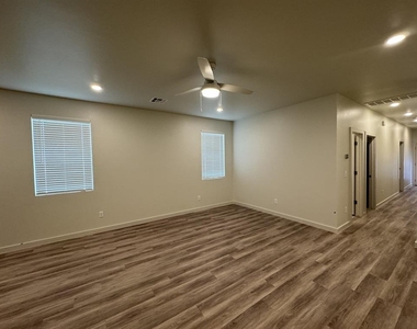 3708 Franks Way - Photo Thumbnail 1