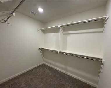 9104 Blackfork Street - Photo Thumbnail 8