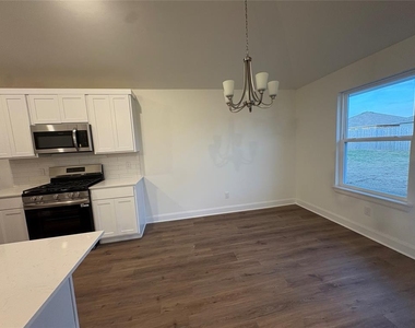 9104 Blackfork Street - Photo Thumbnail 3