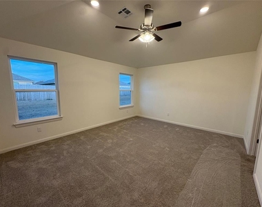 9104 Blackfork Street - Photo Thumbnail 5