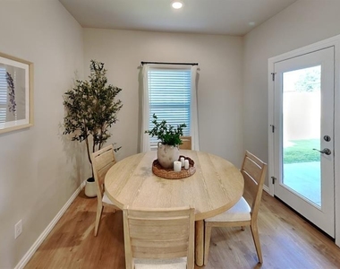 7020 Labelle Drive - Photo Thumbnail 7