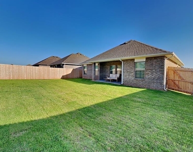 7020 Labelle Drive - Photo Thumbnail 20