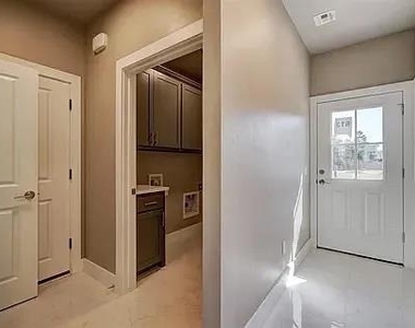 620 Abadan Drive - Photo Thumbnail 3