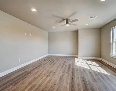620 Abadan Drive - Photo Thumbnail 25