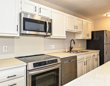 6156 Meadow Rose Lane - Photo Thumbnail 8