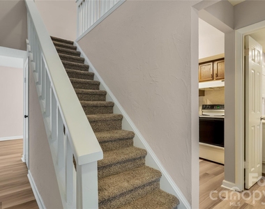 6927 Stonington Lane - Photo Thumbnail 1