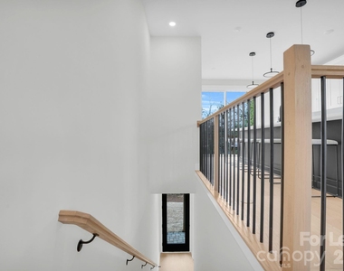 142 Mattoon Street - Photo Thumbnail 27