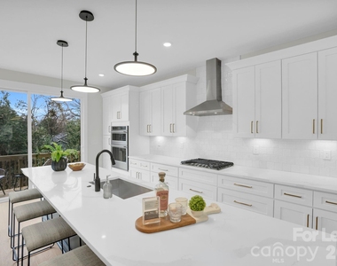 142 Mattoon Street - Photo Thumbnail 13