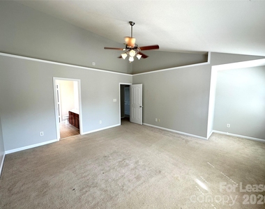 8227 Belmont Stables Drive - Photo Thumbnail 19
