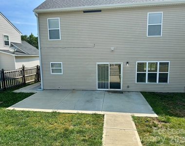 8227 Belmont Stables Drive - Photo Thumbnail 39
