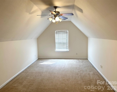 8227 Belmont Stables Drive - Photo Thumbnail 16